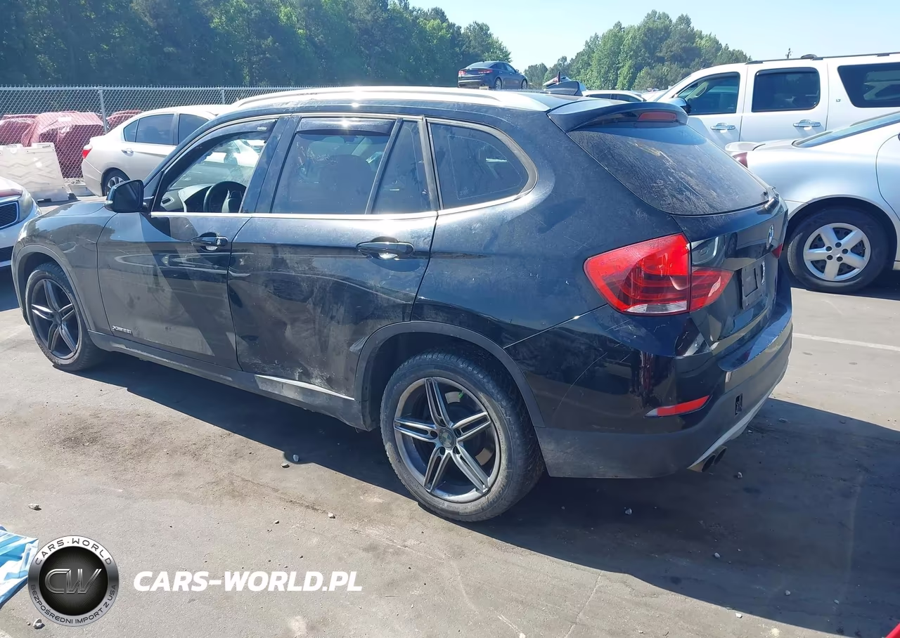 2015 BMW X1 xDrive28I VIN:WBAVL1C55FVY34204 - 3