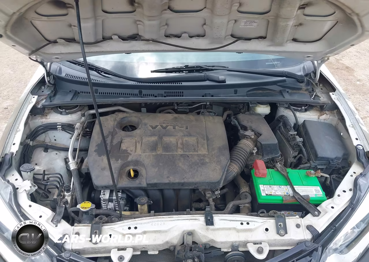 2015 Toyota Corolla S Plus VIN:5YFBURHE4FP318347 - 10