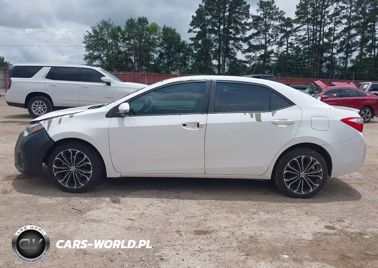 2015 Toyota Corolla S Plus VIN:5YFBURHE4FP318347 - 14