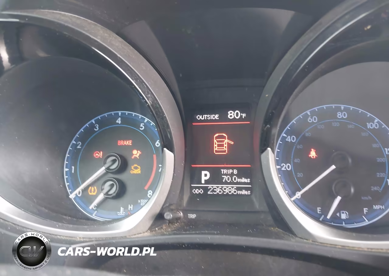 2015 Toyota Corolla S Plus VIN:5YFBURHE4FP318347 - 15