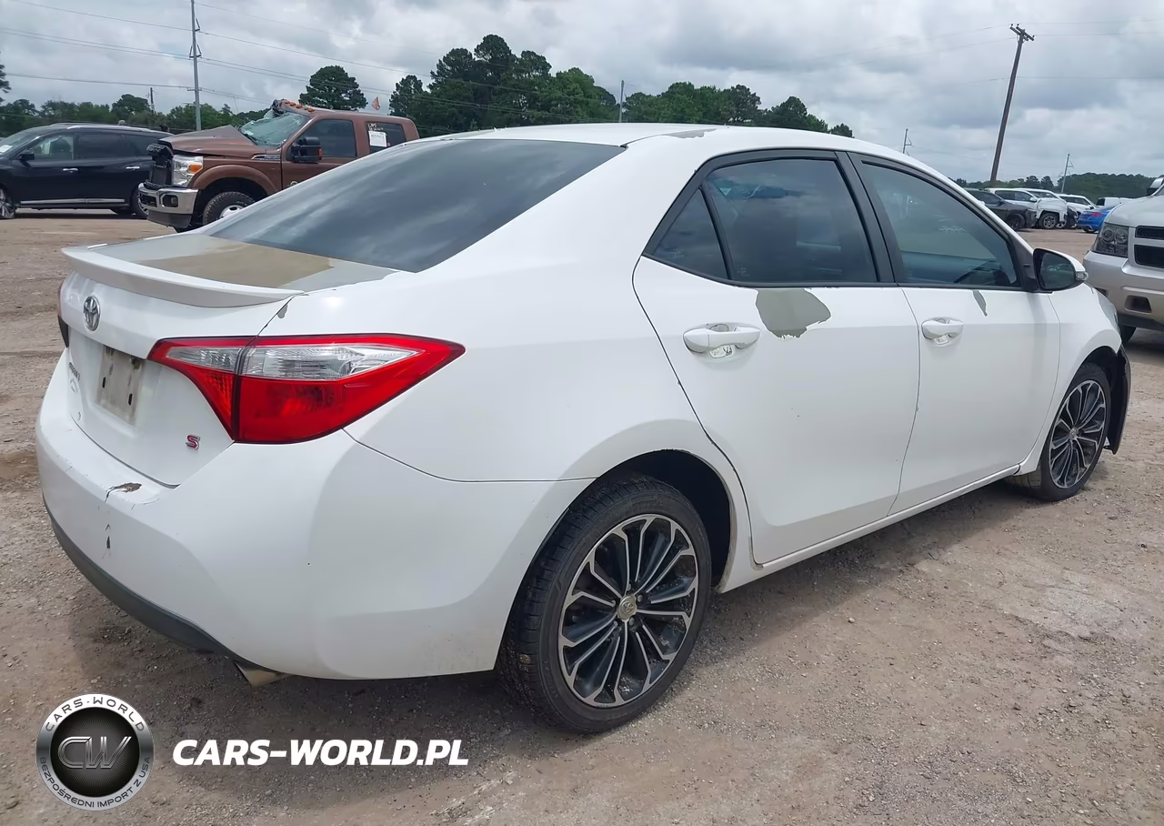 2015 Toyota Corolla S Plus VIN:5YFBURHE4FP318347 - 4
