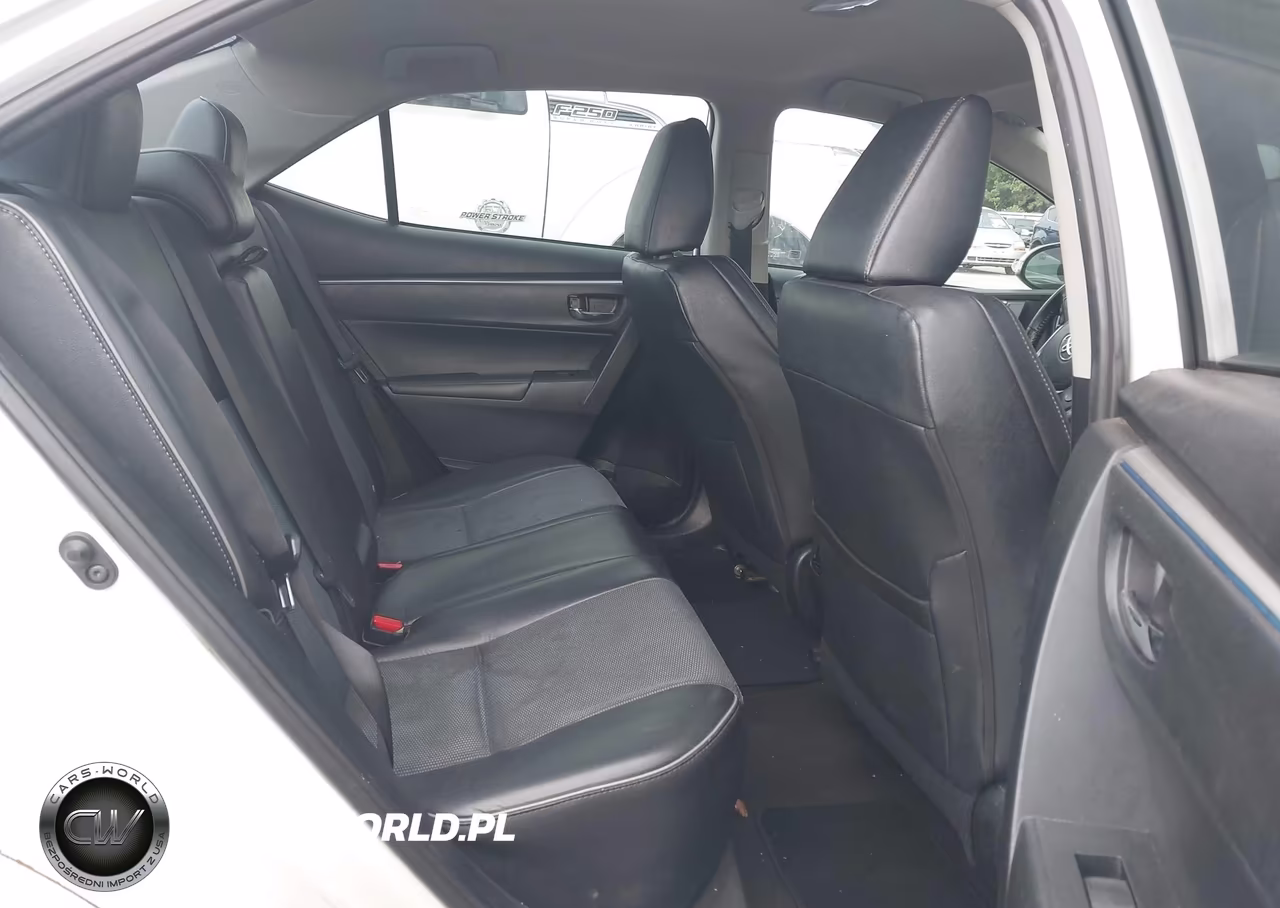 2015 Toyota Corolla S Plus VIN:5YFBURHE4FP318347 - 8