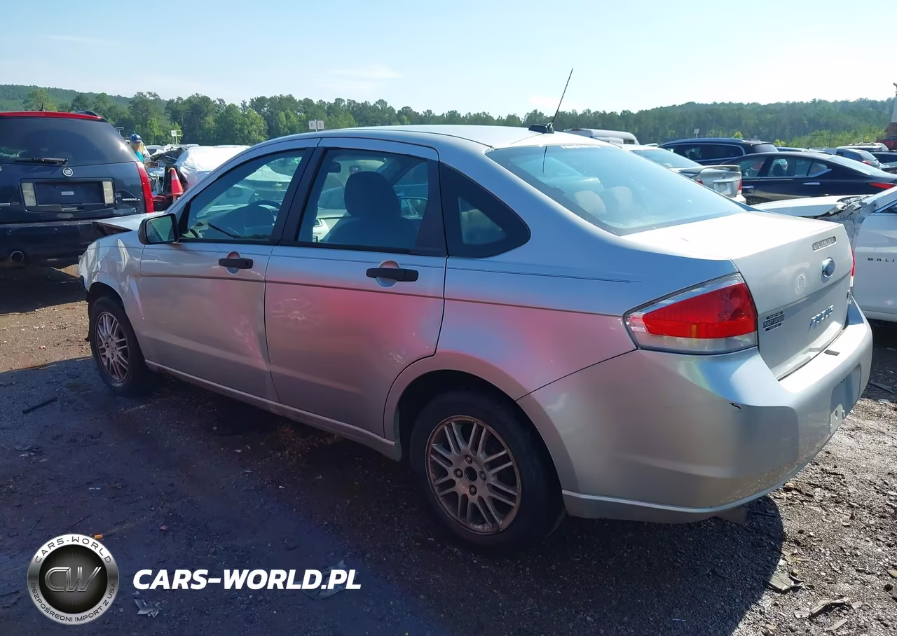 2010 Ford Focus Se VIN:1FAHP3FN8AW209297 - 3