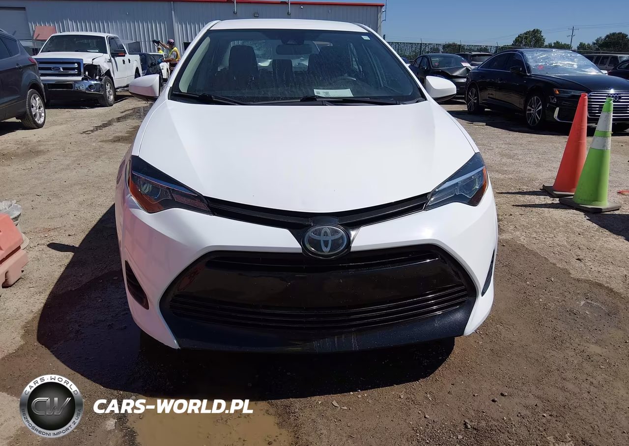 2019 Toyota Corolla Le VIN:2T1BURHE1KC241883 - 12