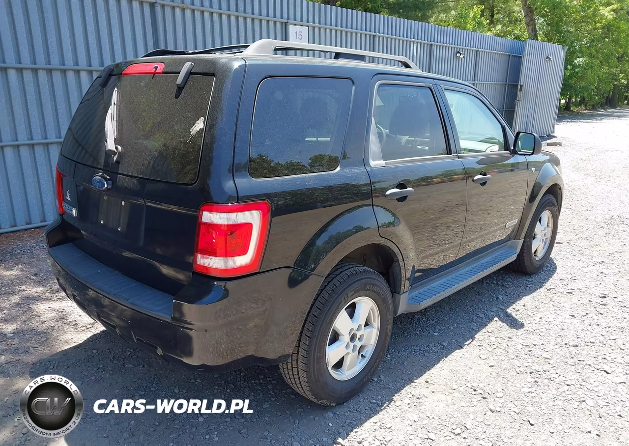 2008 Ford Escape Xlt VIN:1FMCU03198KA59811 - 4
