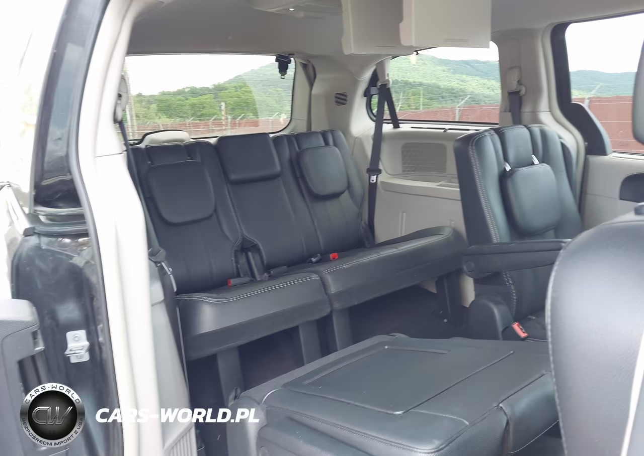 2012 Chrysler Town & Country Touring-L VIN:2C4RC1CG9CR260002 - 8