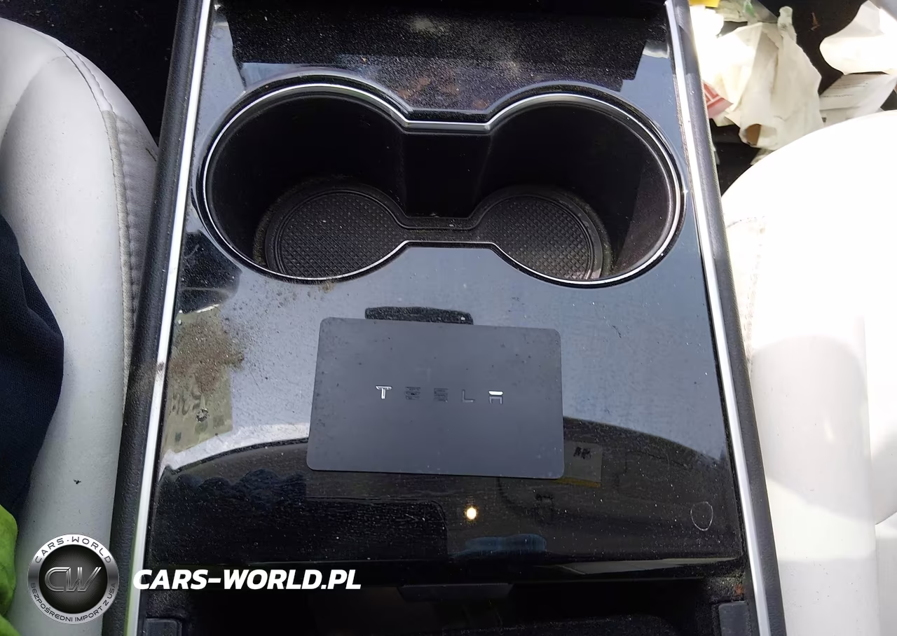 2018 Tesla Model 3 Long Range-Mid Range VIN:5YJ3E1EA6JF168556 - 11