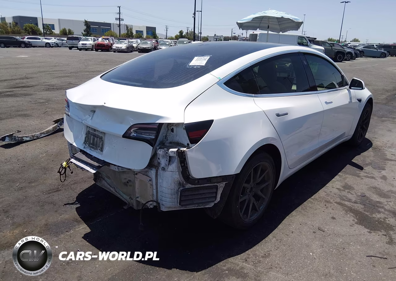 2018 Tesla Model 3 Long Range-Mid Range VIN:5YJ3E1EA6JF168556 - 4
