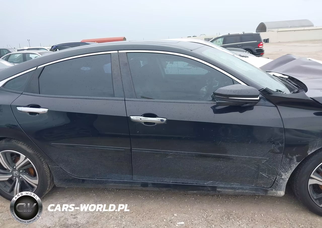 2018 Honda Civic Touring VIN:19XFC1F93JE000239 - 14