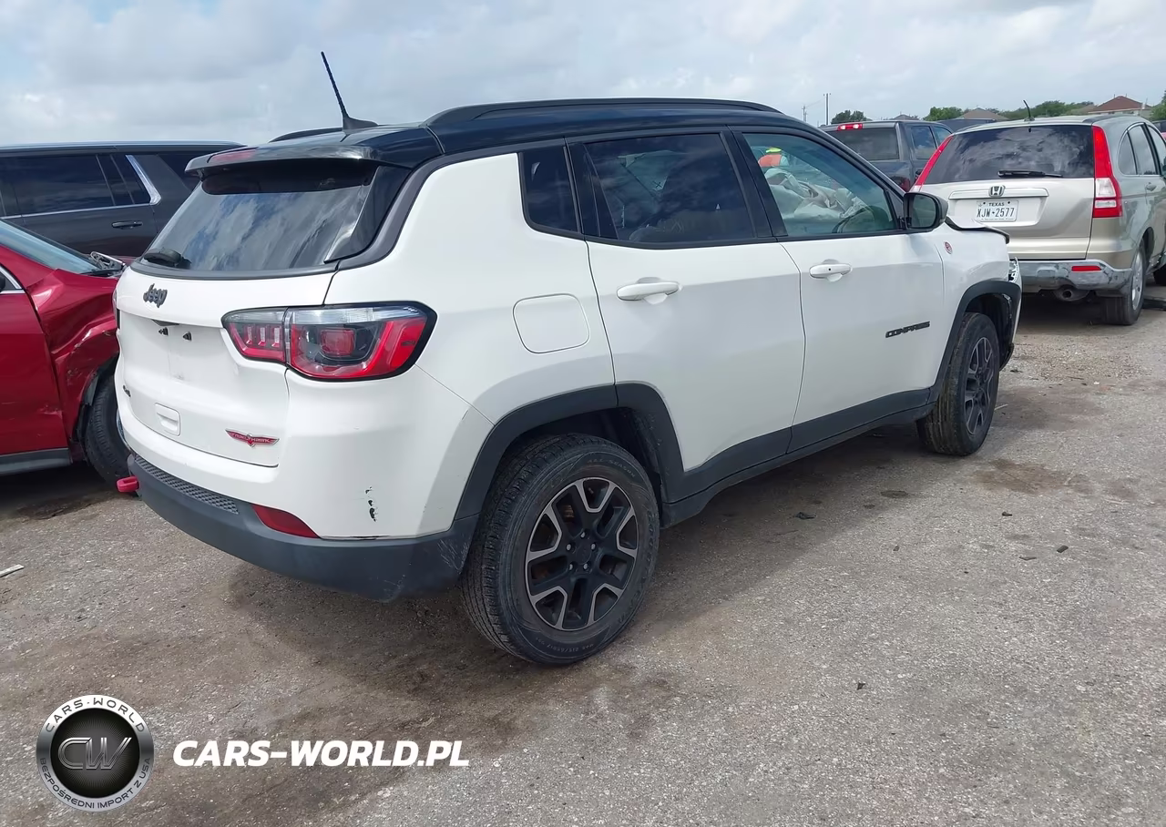 2019 Jeep Compass Trailhawk 4X4 VIN:3C4NJDDB2KT765495 - 4