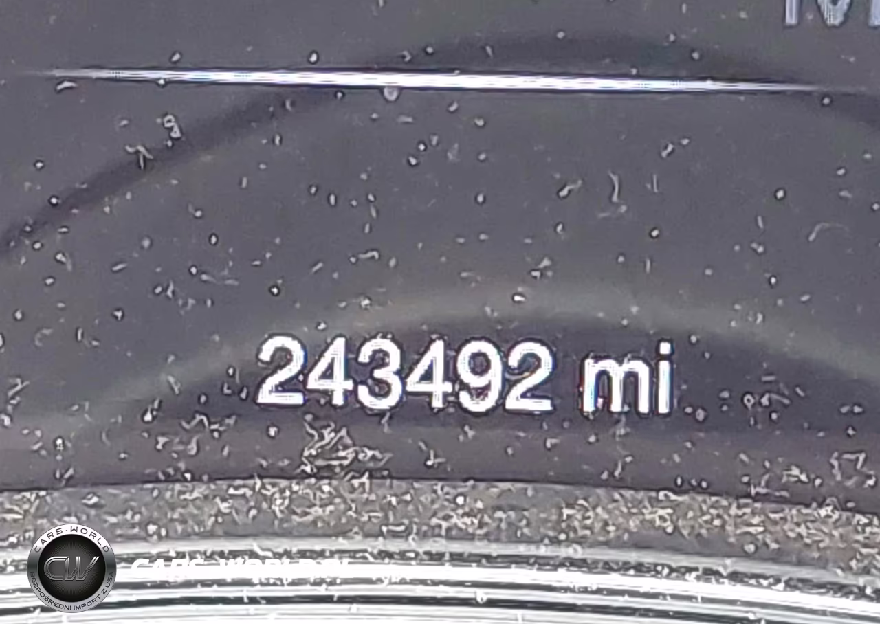 2015 Jeep Grand Cherokee High Altitude VIN:1C4RJFCG9FC215545 - 15