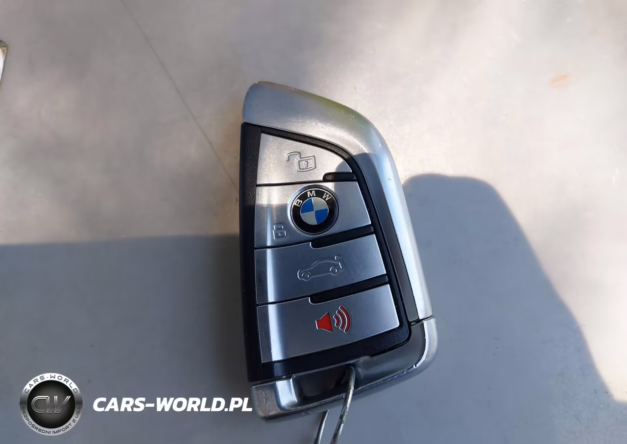 2021 BMW X6 M VIN:5YMCY0C06M9F58271 - 11