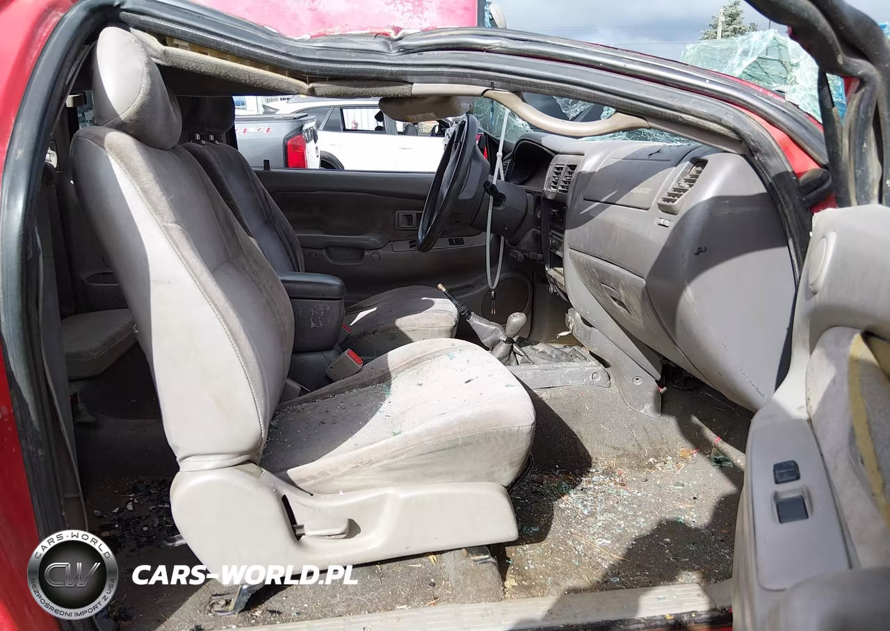 2001 Toyota Tacoma Base V6 VIN:5TEWN72NX1Z743103 - 5