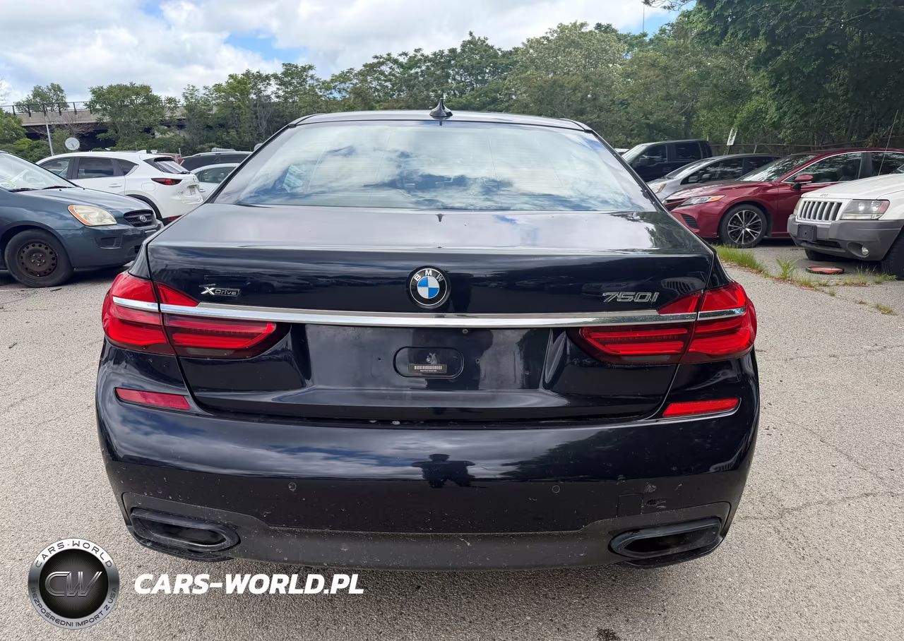 2017 BMW 750 Xi VIN:WBA7F2C51HG421483 - 11