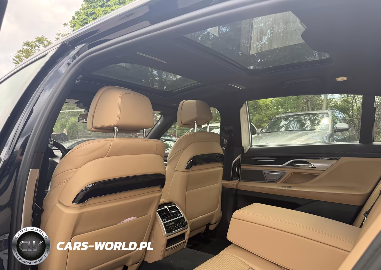 2017 BMW 750 Xi VIN:WBA7F2C51HG421483 - 12