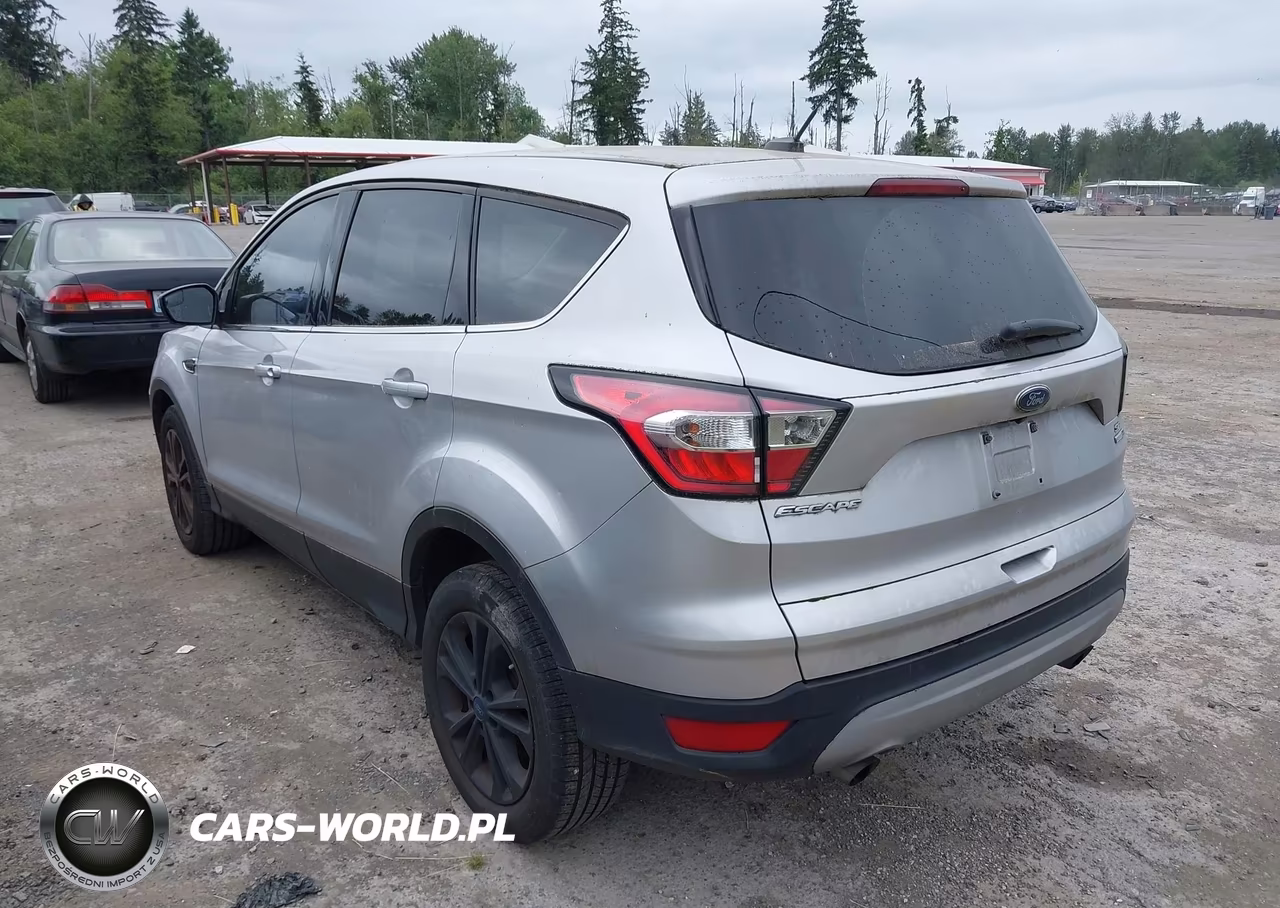 2017 Ford Escape Se VIN:1FMCU9GD6HUC67920 - 3