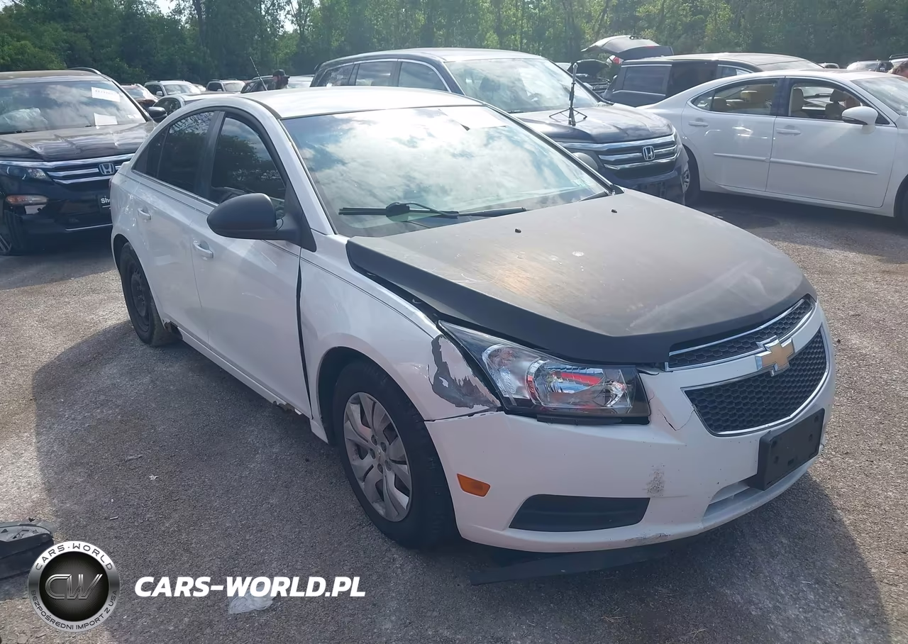 2012 Chevrolet Cruze Ls – zdjęcie 1 z 16