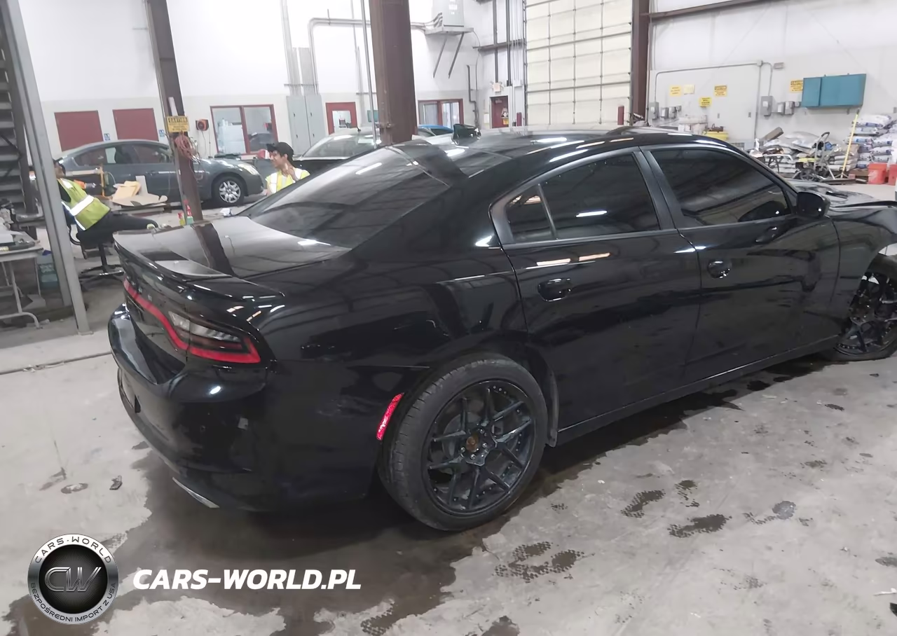 2019 Dodge Charger Sxt Awd VIN:2C3CDXJG6KH653876 - 4