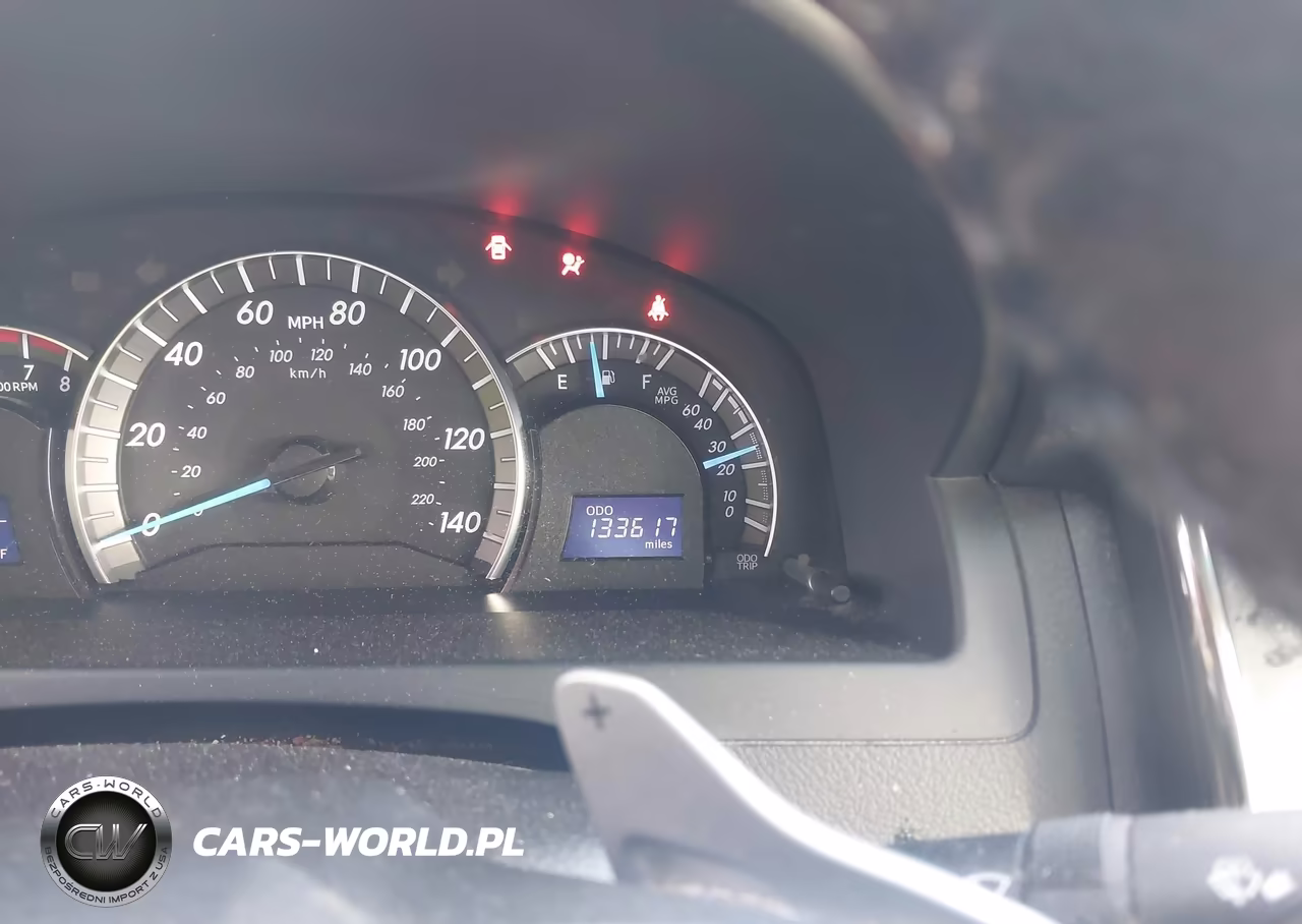 2014 Toyota Camry Se VIN:4T1BF1FK5EU833665 - 15