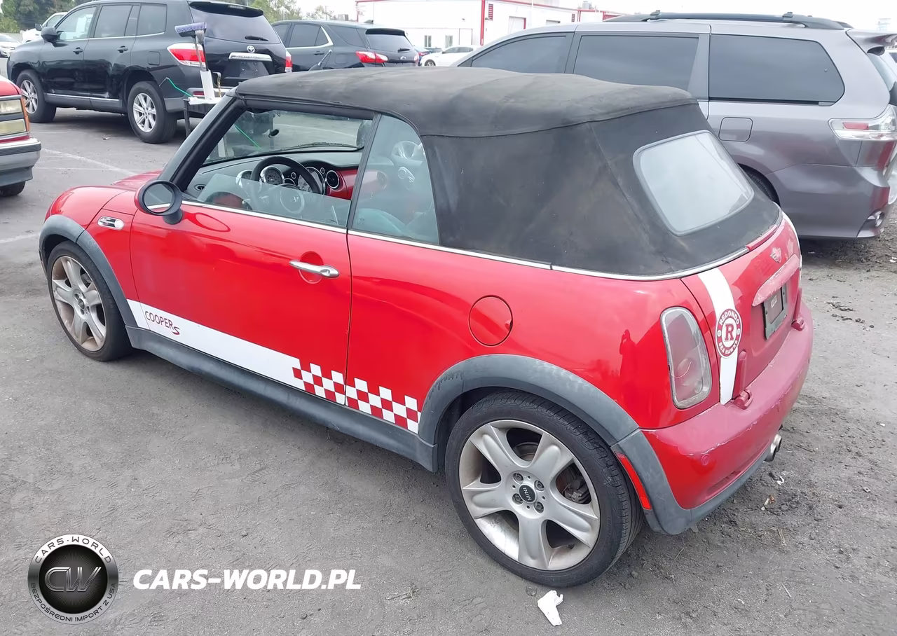 2005 Mini Cooper S VIN:WMWRH33425TF82964 - 3