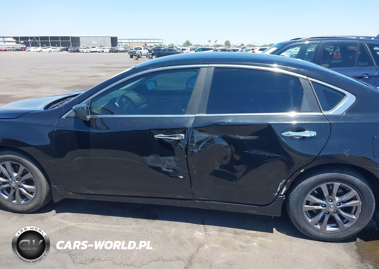 2015 Nissan Altima 2.5 S VIN:1N4AL3AP2FN330023 - 14