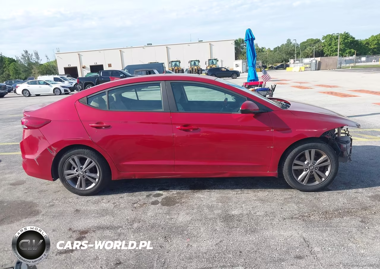 2018 Hyundai Elantra Value Edition VIN:5NPD84LF5JH381978 - 14
