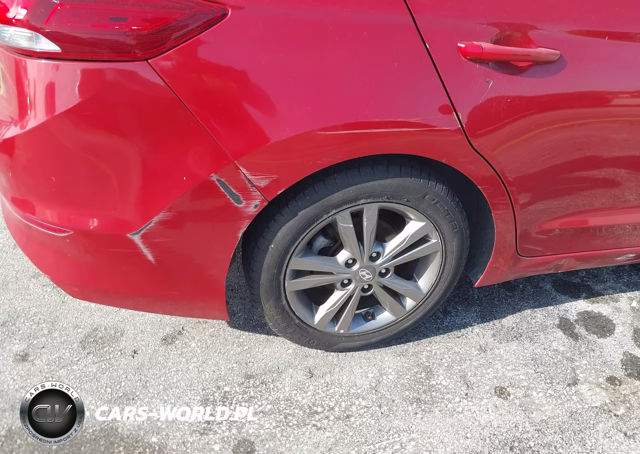 2018 Hyundai Elantra Value Edition VIN:5NPD84LF5JH381978 - 20