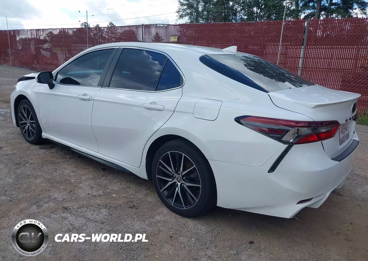 2022 Toyota Camry Se VIN:4T1T11AK8NU673470 - 3