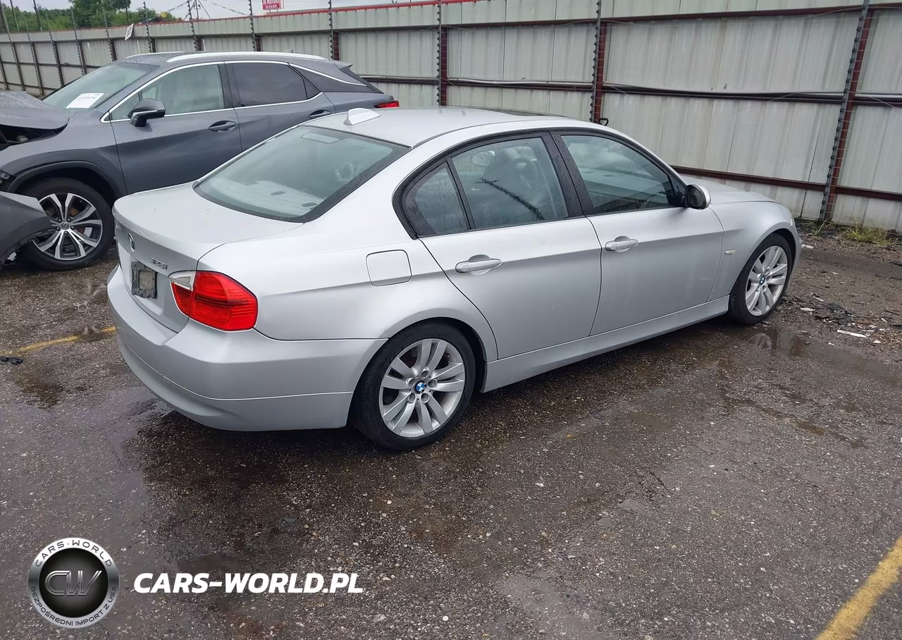 2007 BMW 328I VIN:WBAVA33537PG52012 - 4