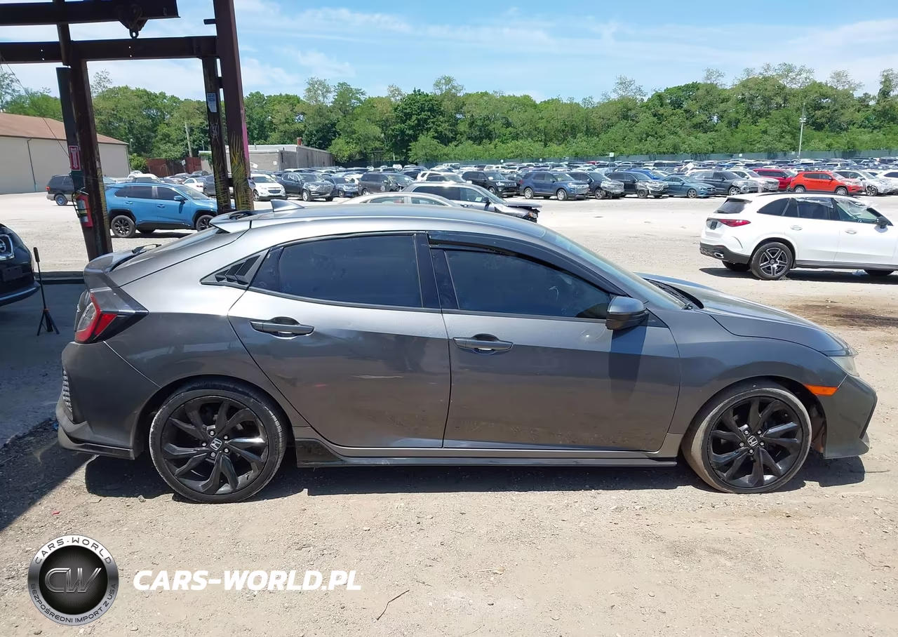 2018 Honda Civic Sport VIN:SHHFK7H40JU431332 - 12