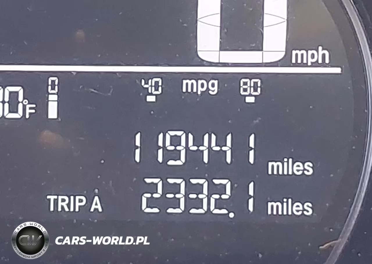 2018 Honda Civic Sport VIN:SHHFK7H40JU431332 - 14