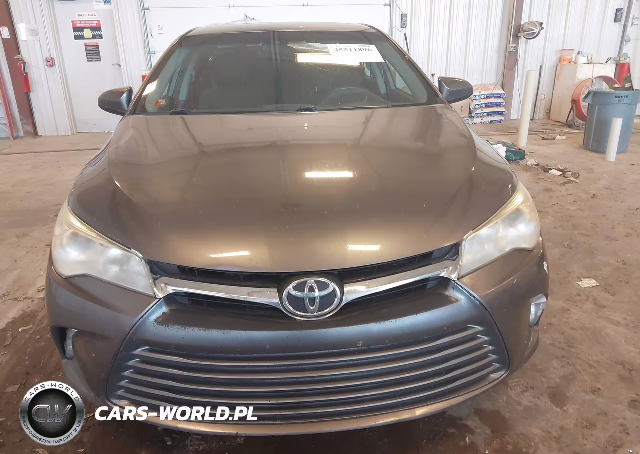 2016 Toyota Camry Le VIN:4T1BF1FK5GU517203 - 12
