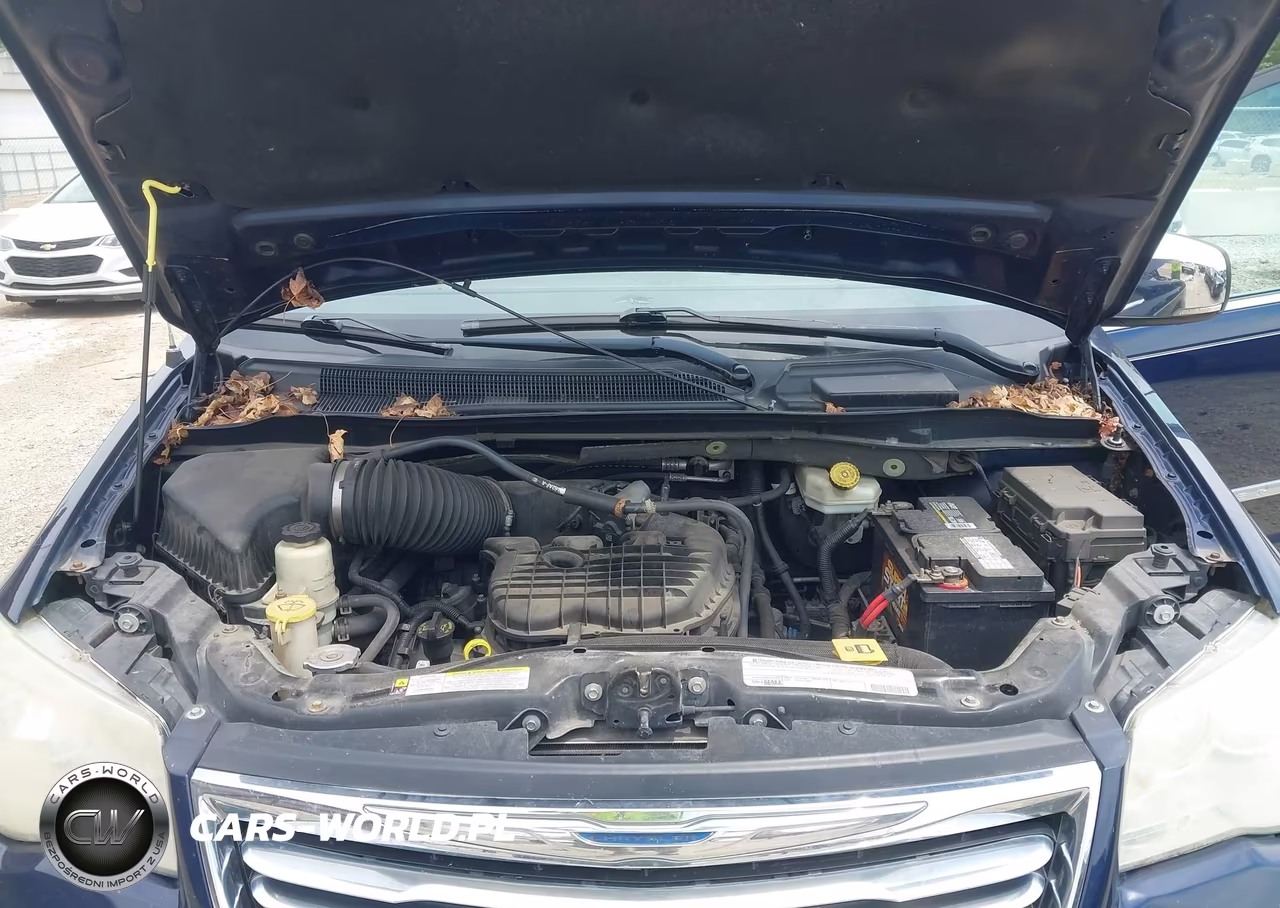 2012 Chrysler Town & Country Touring-L VIN:2C4RC1CG7CR221098 - 10