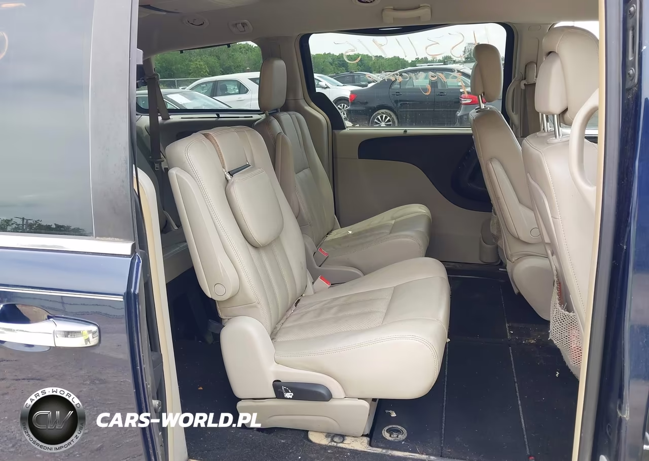 2012 Chrysler Town & Country Touring-L VIN:2C4RC1CG7CR221098 - 8