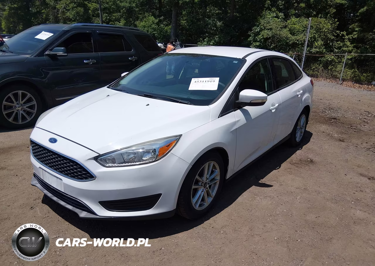 2017 Ford Focus Se VIN:1FADP3F25HL336153 - 2