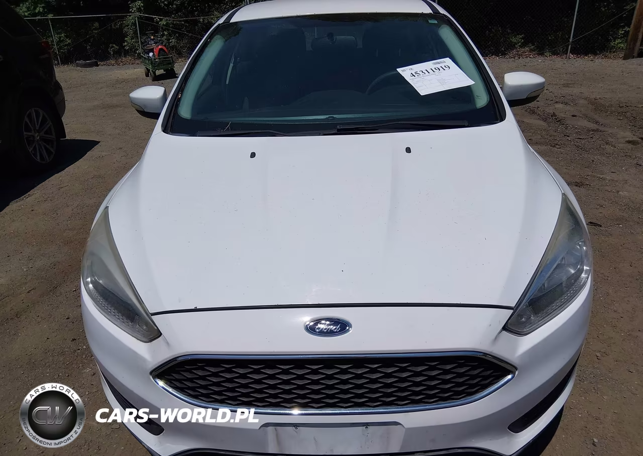 2017 Ford Focus Se VIN:1FADP3F25HL336153 - 6