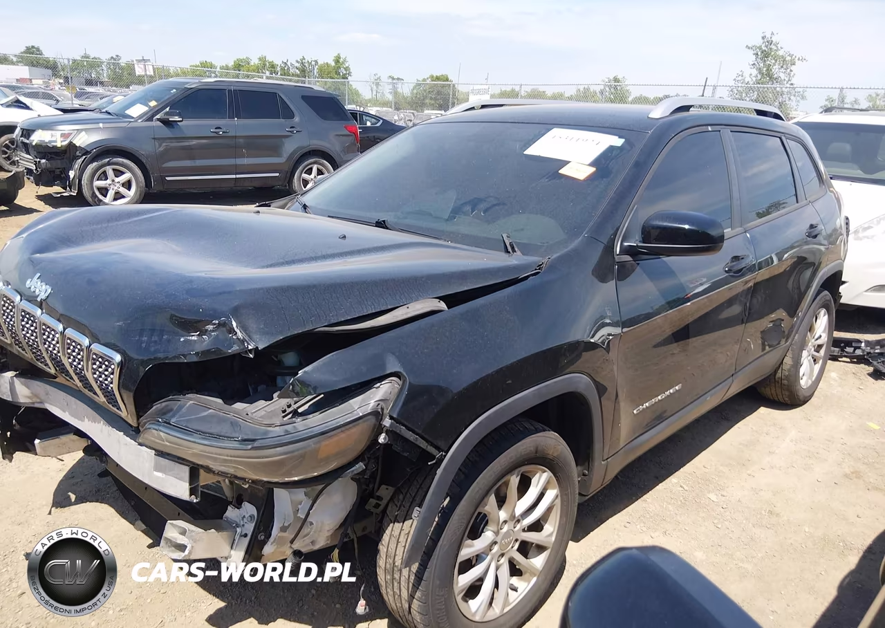 2020 Jeep Cherokee Latitude Fwd VIN:1C4PJLCB7LD511437 - 2