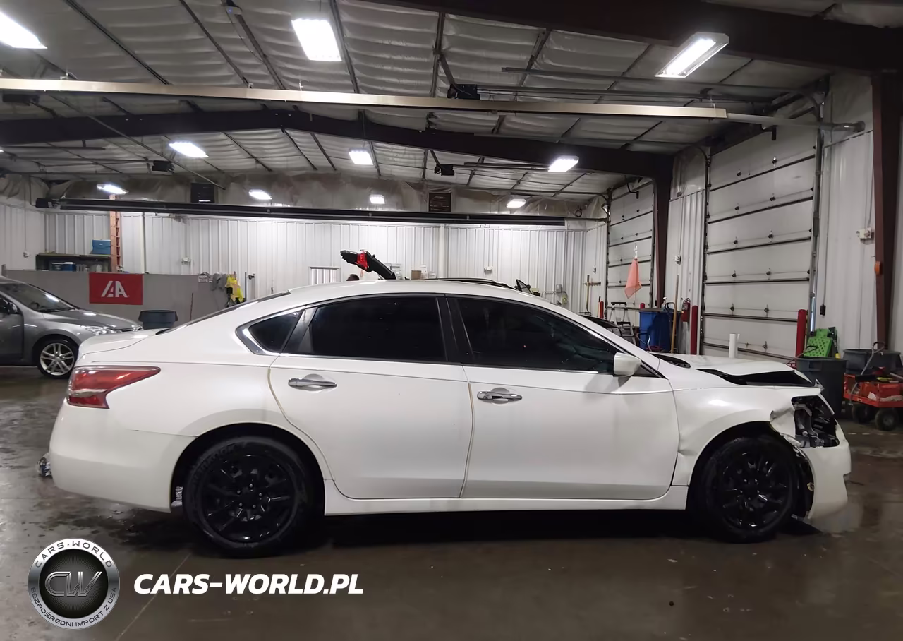 2013 Nissan Altima 2.5 S VIN:1N4AL3AP5DN580353 - 13