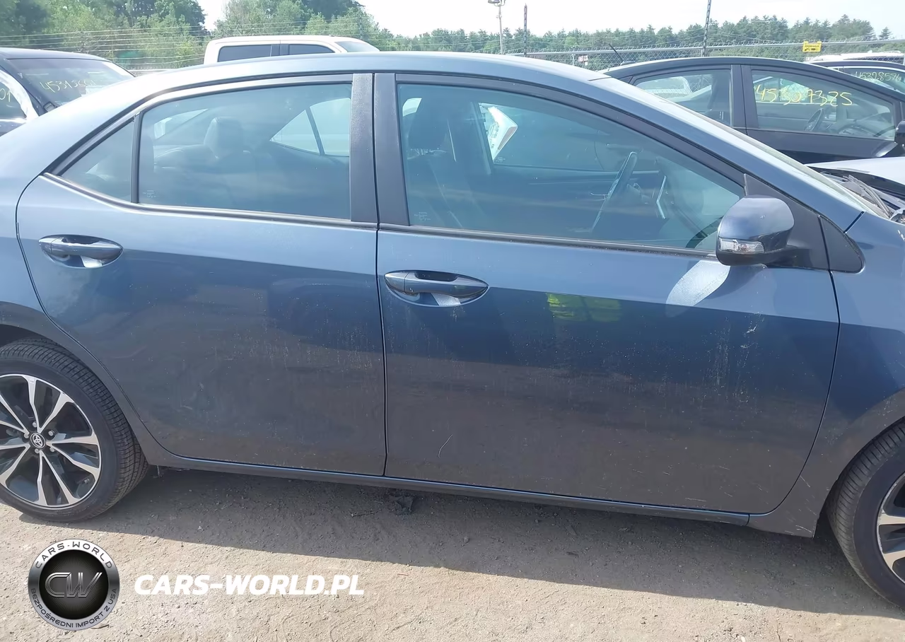 2019 Toyota Corolla Se VIN:2T1BURHE9KC203110 - 13