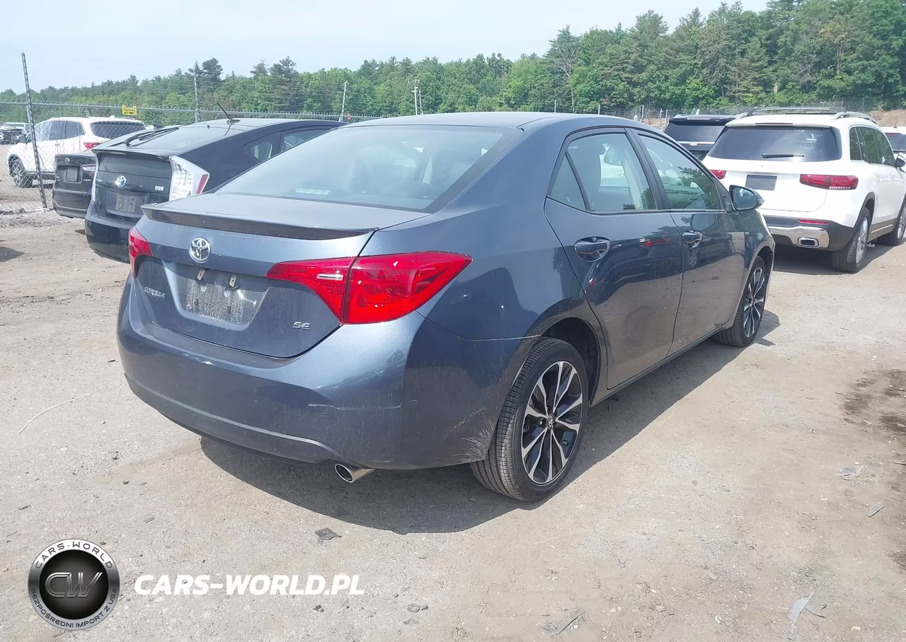 2019 Toyota Corolla Se VIN:2T1BURHE9KC203110 - 4