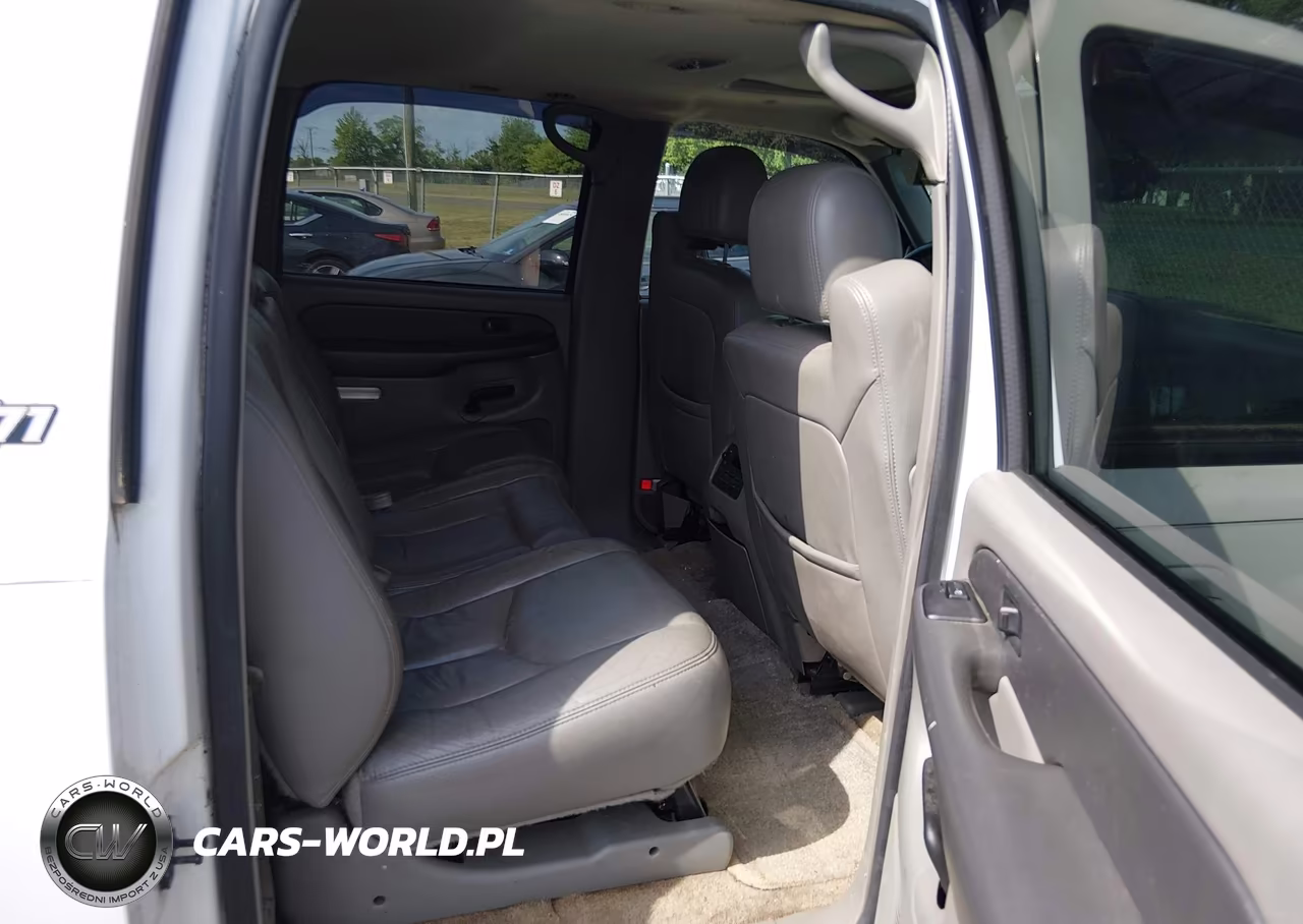 2003 Chevrolet Suburban 1500 Z71 VIN:3GNFK16Z13G202000 - 8