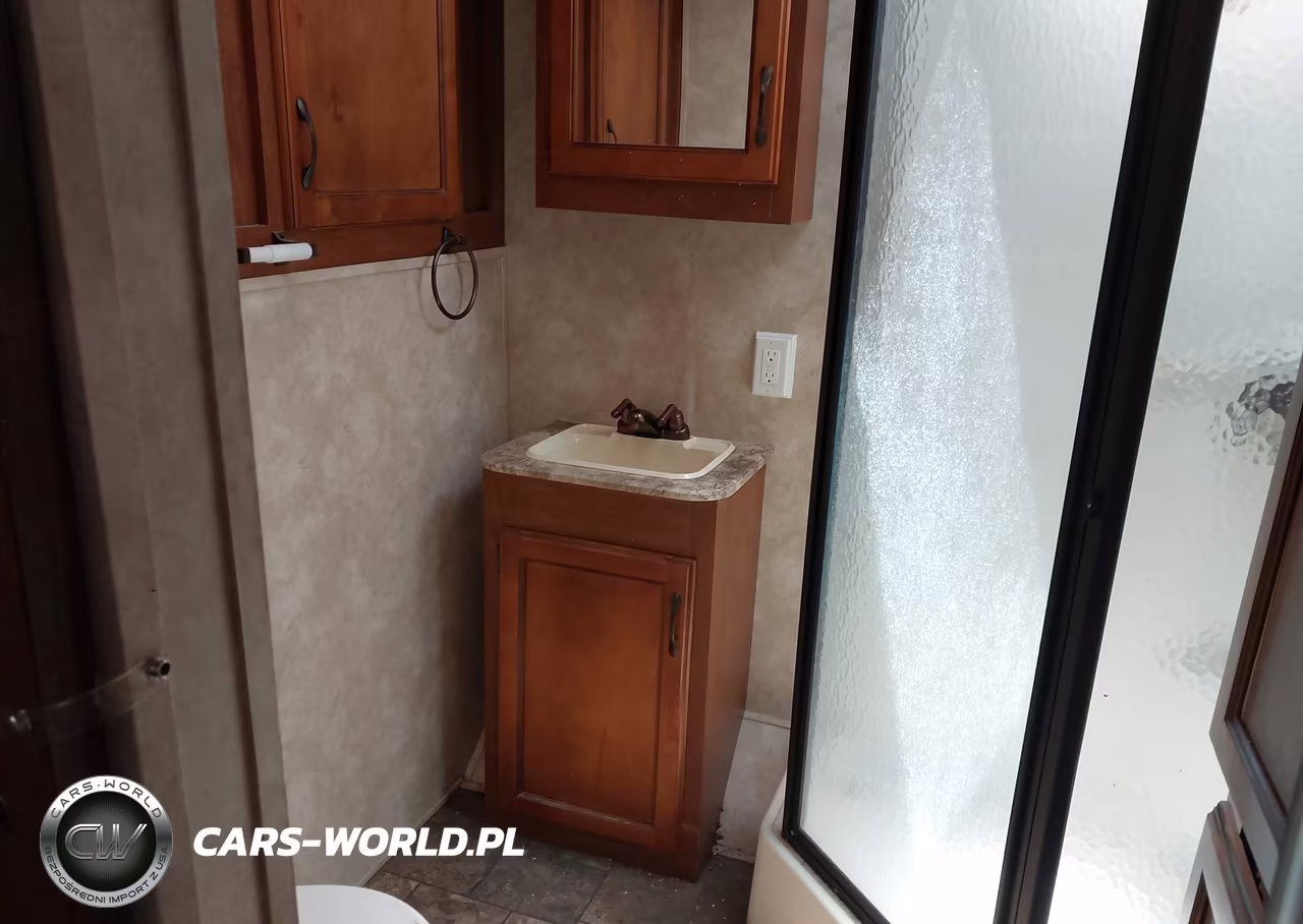 2014 Coachmen By Forest R Catalina Series M-27 VIN:5ZT2CASB6EA016465 - 13