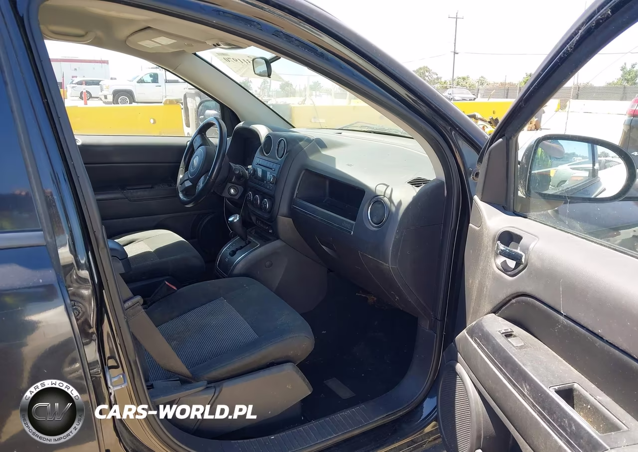 2011 Jeep Compass VIN:1J4NT1FBXBD176815 - 5