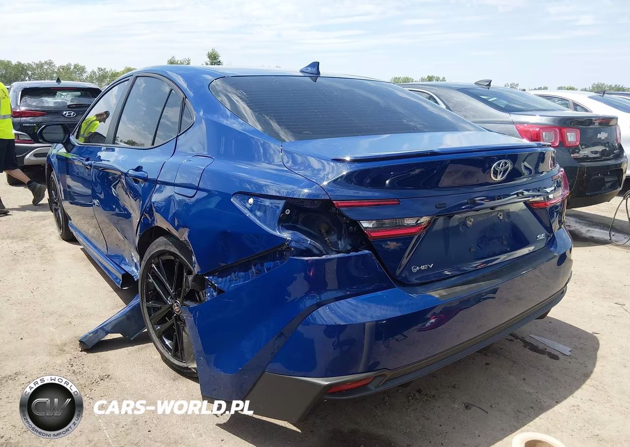 2025 Toyota Camry Se VIN:4T1DAACK2SU023000 - 3
