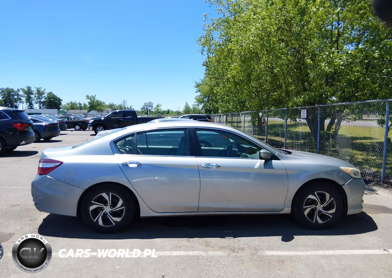 2017 Honda Accord Lx VIN:1HGCR2F3XHA237506 - 13