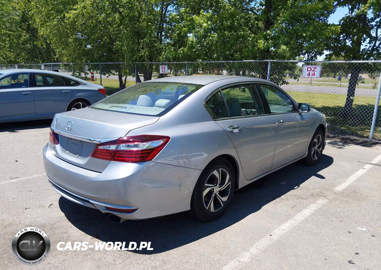 2017 Honda Accord Lx VIN:1HGCR2F3XHA237506 - 4