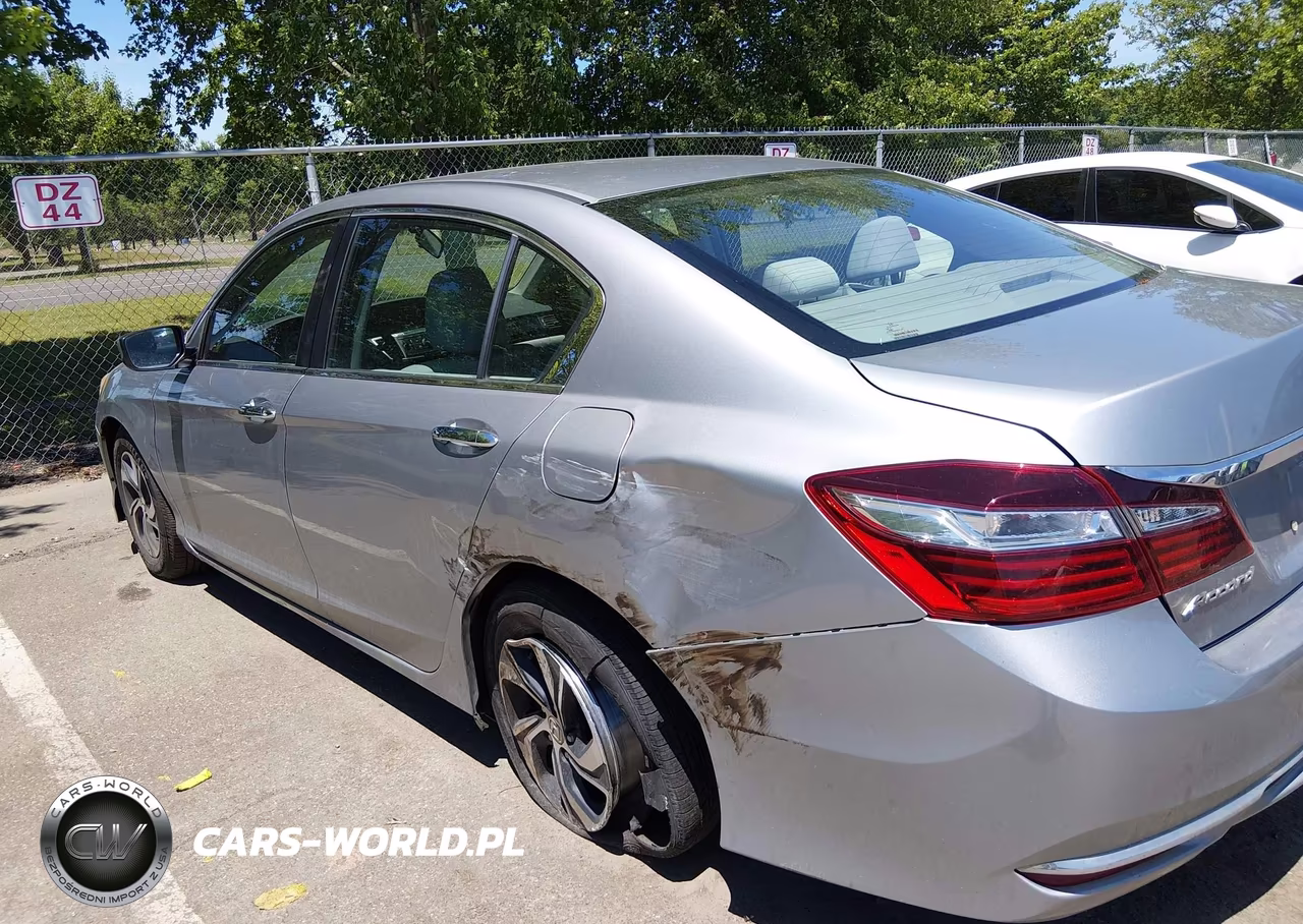 2017 Honda Accord Lx VIN:1HGCR2F3XHA237506 - 6