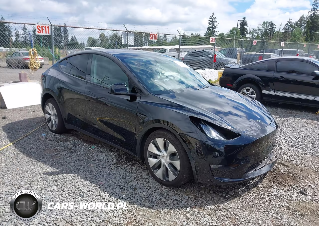 2021 Tesla Model Y Long Range Dual Motor All-Wheel Drive – zdjęcie 1 z 21
