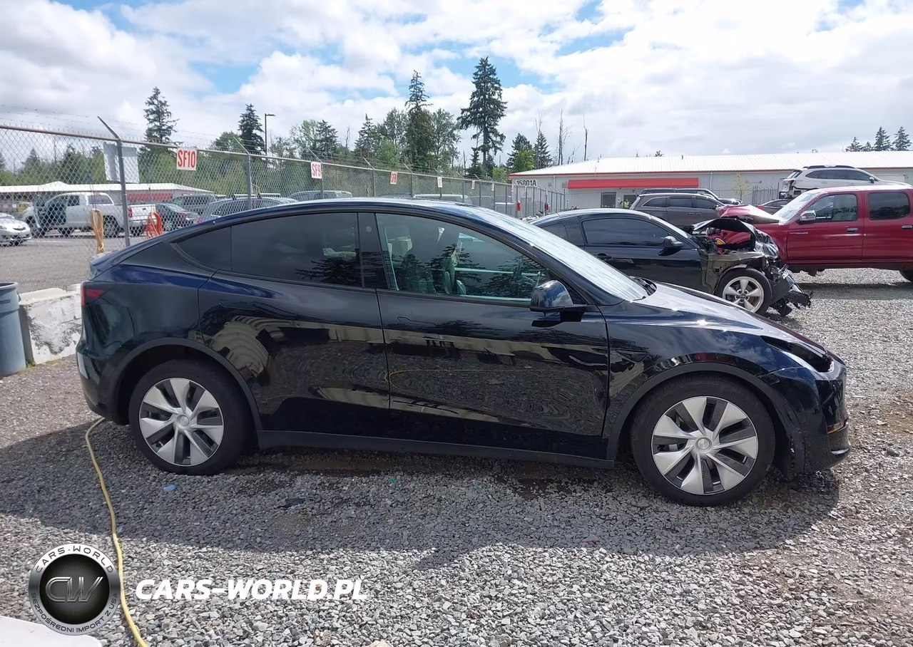 2021 Tesla Model Y Long Range Dual Motor All-Wheel Drive VIN:5YJYGDEE1MF105938 - 14