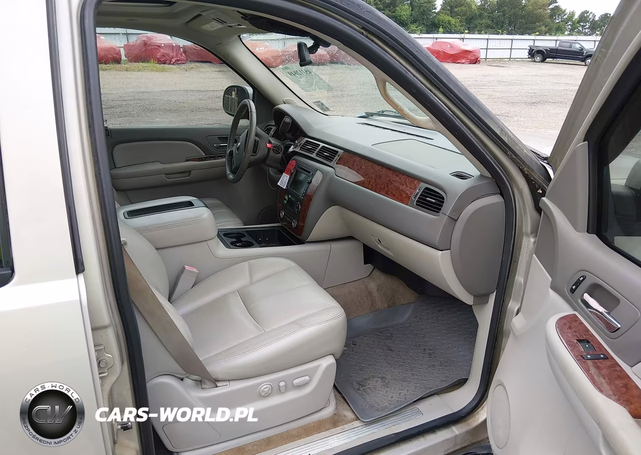 2007 Chevrolet Suburban 1500 Lt VIN:1GNFC16J97R252818 - 5